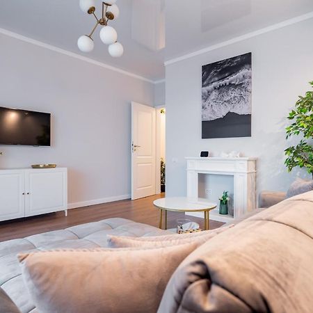 Golden Mirage Sunset Apartment Mamaia Eksteriør bilde