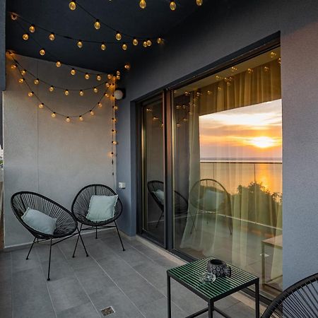 Golden Mirage Sunset Apartment Mamaia Eksteriør bilde
