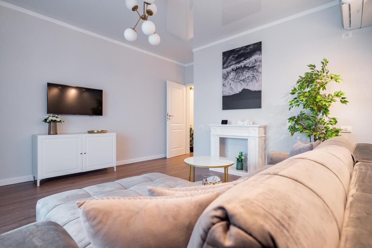 Golden Mirage Sunset Apartment Mamaia Eksteriør bilde