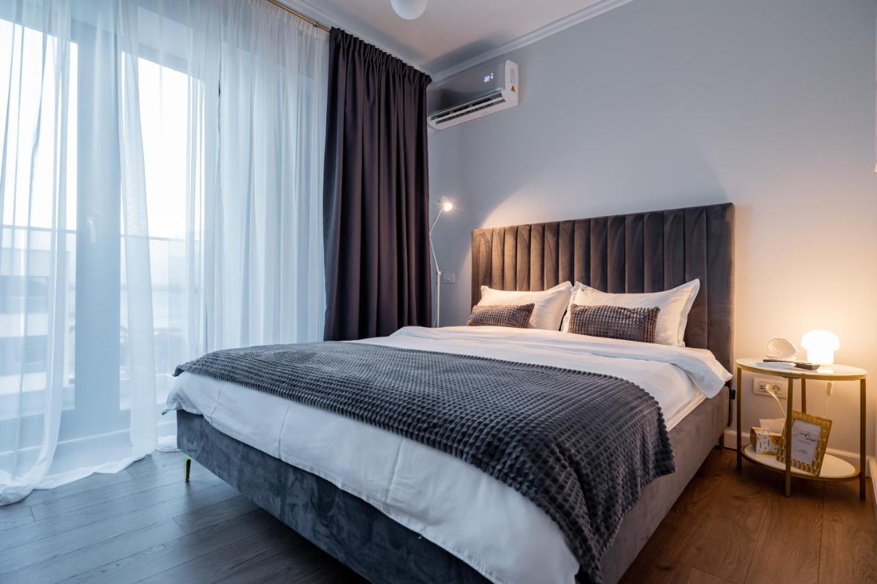 Golden Mirage Sunset Apartment Mamaia Eksteriør bilde