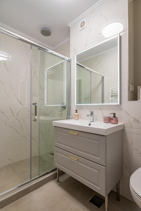 Golden Mirage Sunset Apartment Mamaia Eksteriør bilde